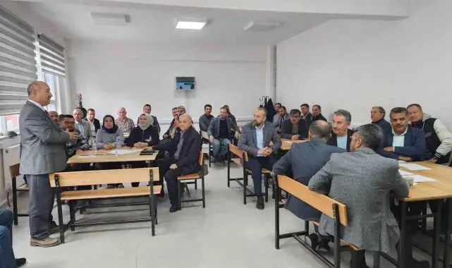 Kütahya'da "Türkiye Yüzyılı Maarif Modeli" Okul Müdürleri eğitimleri