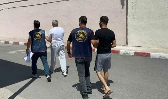 Mersin'de aranan şahıslar operasyonu: 31 tutuklama
