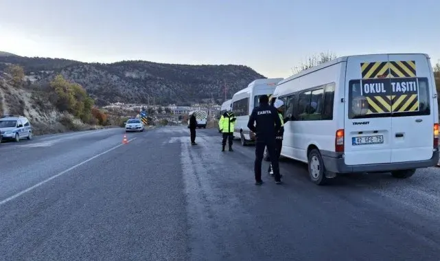 Bozkır'da okul servis araçları denetlendi