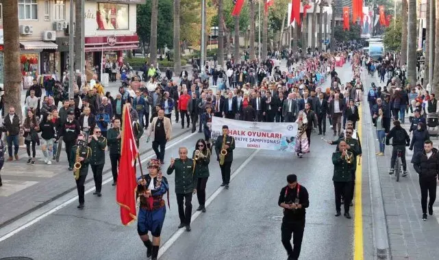 Türkiye'nin renkleri sanat şehri Denizli'de buluştu