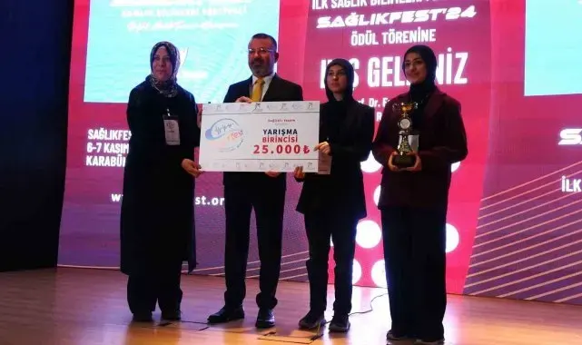 Türkiye'nin ilk SAĞLIKFEST'inde dereceye giren yarışmacılara ödülleri verildi