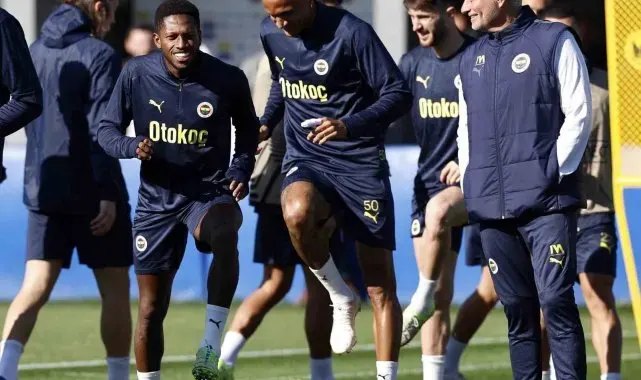 Fenerbahçe'nin AZ Alkmaar maçı kamp kadrosu açıklandı