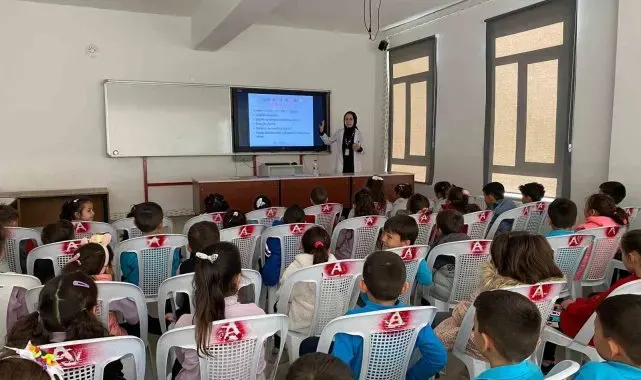 Hisarcık'ta öğrencilere sağlıklı beslenme ve ağız diş sağlığı eğitimi