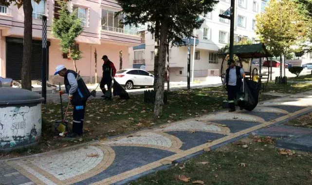 Pursaklar Belediyesi çevreyi temizlemeye devam ediyor