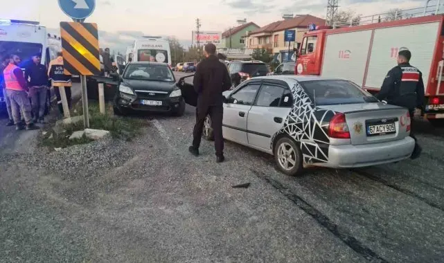 Bakacakkadı-Zonguldak kara yolunda trafik kazası: 3 yaralı