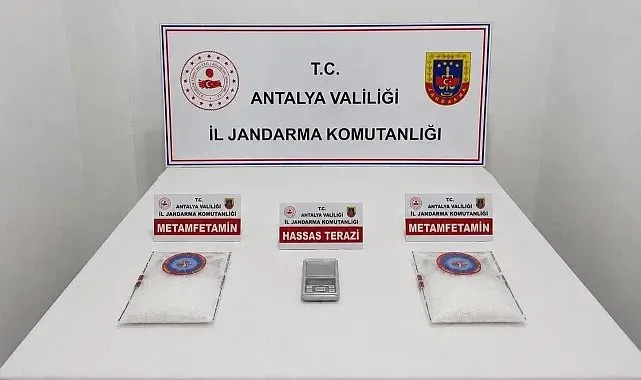 Antalya'da otel odasında uyuşturucuya 2 tutuklama