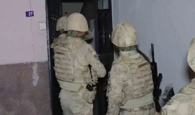 Mersin'de terör örgütü PKKKCK operasyonu: 6 gözaltı