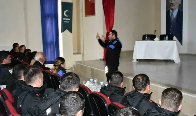 Bilecik'te 172 Polis Meslek Eğitim Merkezi öğrencileri bilgilendirildi
