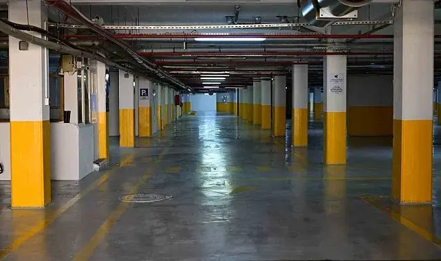 Manisa'da yeraltı otoparkı baştan aşağı yenilendi