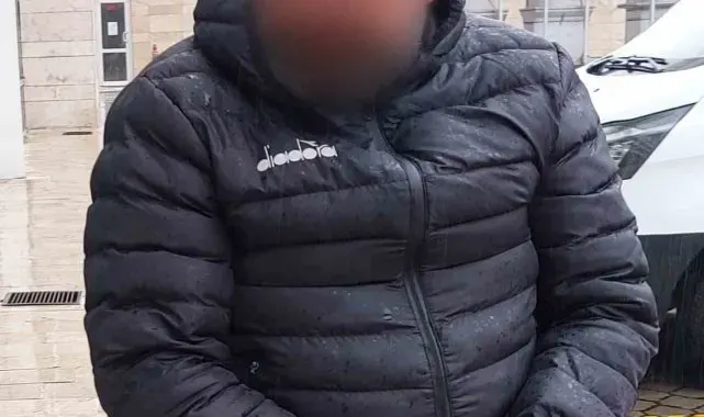 Oğlunu bıçakla yaralayanı bıçakladı