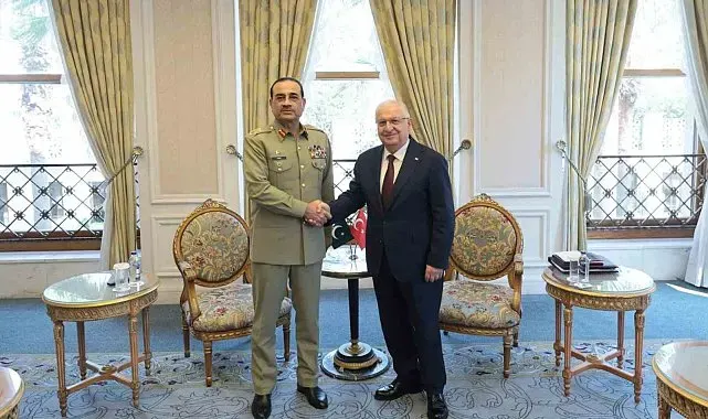 Millî Savunma Bakanı Yaşar Güler, Pakistan Kara Kuvvetleri ve Savunma Kuvvetleri Komutanı Mareşal Syed Asim Munir ile görüştü
