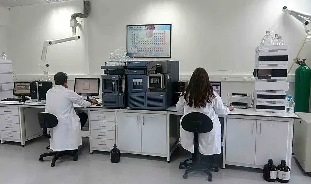 Arı zehrinden zeytinyağına, MSKÜ Gıda Laboratuvarı kapılarını tüm Türkiye'ye açtı