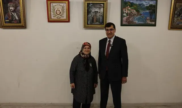 Kütahya'da kağıt rölyef sergisi