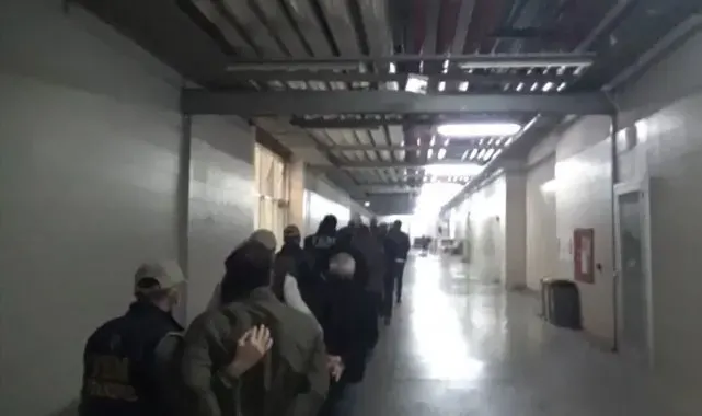 İstanbul'un 14 ilçesinde PKKKCK operasyonu: 20 şüpheli gözaltına alındı