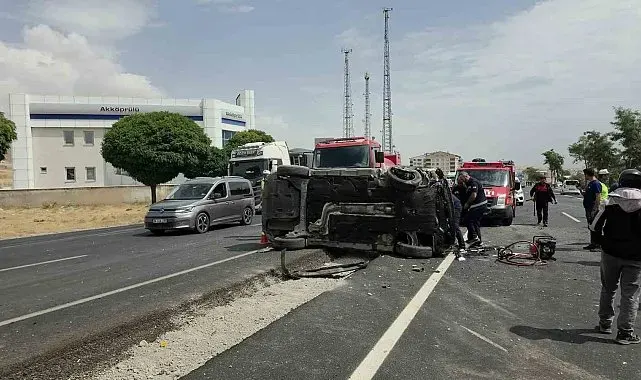 Tatvan'da iki araç çarpıştı: 2 yaralı