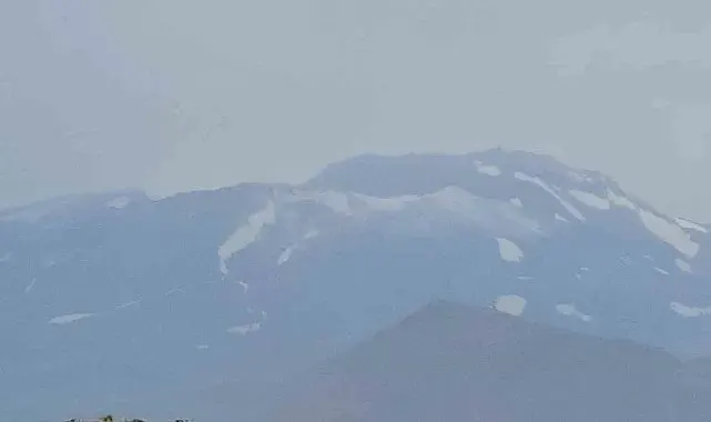 Süphan Dağı beyaza büründü