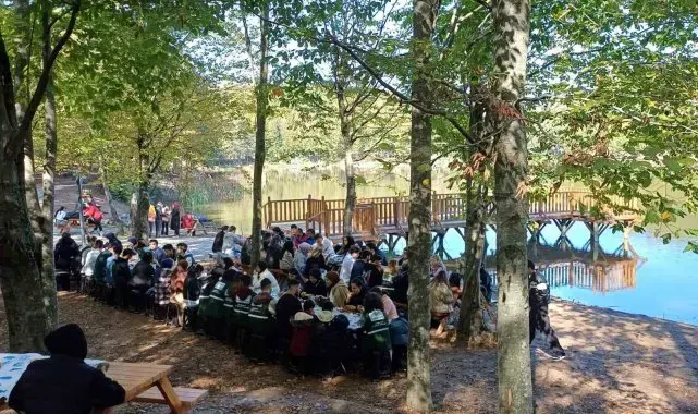 Gençler bu sefer Korugöl'de yürüdü