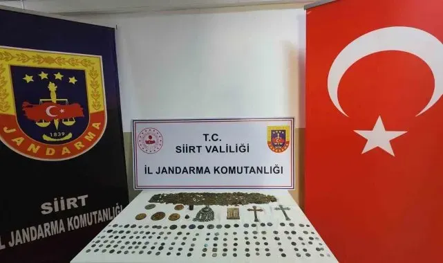 Siirt'te iki adreste binlerce sikke ve obje ele geçirildi