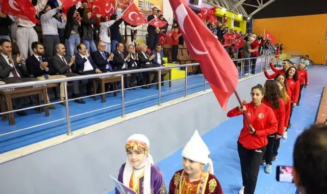 Avrupa Kadınlar Volo Şampiyonası, Mersin'de başladı