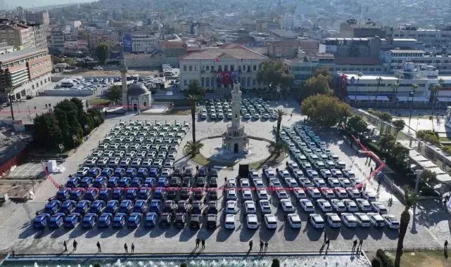 İzmir'de emniyet ve jandarmaya 688 yeni araç
