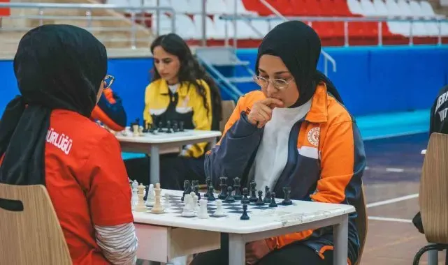 Öğrenciler hamlelerini, şampiyonluk için yaptı