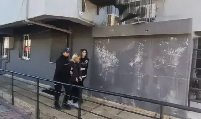 Ümraniye'de annesine saldıran babasını bıçaklayarak öldürdü