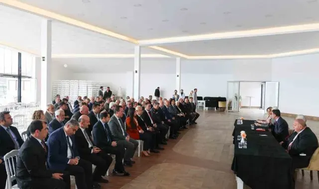 Vali Aygöl, muhtarların sorunlarını dinledi