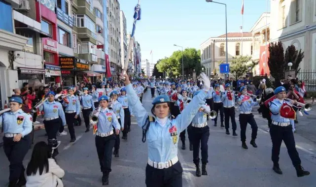 Samsun'da 'Cumhuriyet' yürüyüşü