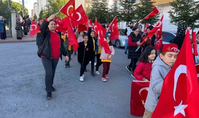 Öğrencilerden anlamlı yürüyüş