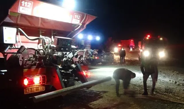 Kütahya - Bursa sınırında çıkan orman yangını söndürüldü