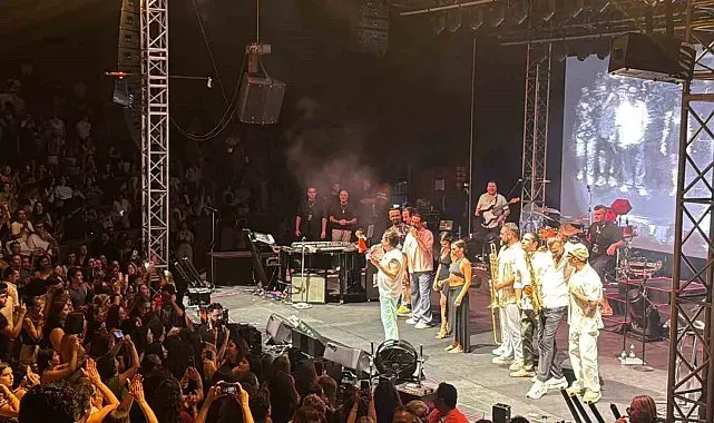 Kenan Doğulu Marmaris Amfiteatr'da devleşti