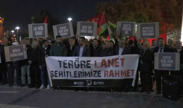 Kayseri'de vatandaşlar terörü lanetledi
