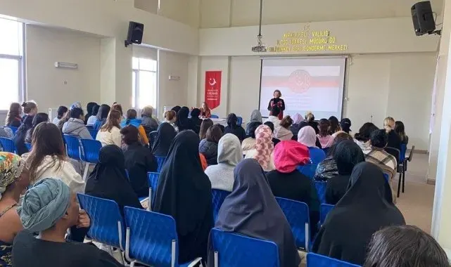 Kırklareli'nde "Kadına Yönelik Şiddet ve Erken Yaşta Evliliklerle Mücadele" eğitimi