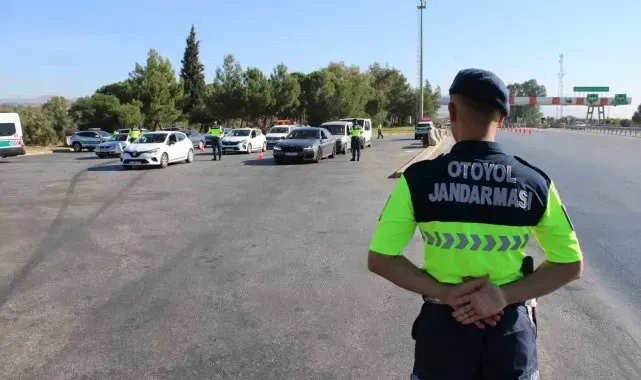 Aydın'da Otoyol Jandarma Komutanlığı göreve başladı