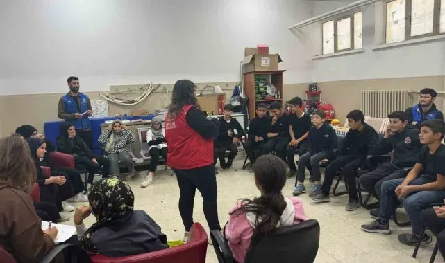 Elazığ'da 'arkadaşımdan öğreniyorum' ilk yardım eğitimi