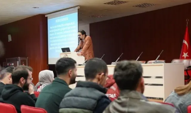"Öğrenci Kulüpleri Bilgilendirme Toplantısı" gerçekleştirildi