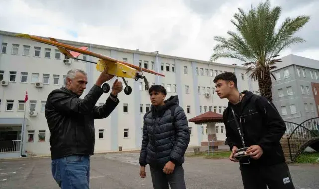 Atakum Mesleki ve Teknik Lisesi, 17 ülkenin katıldığı yarışmada 2. oldu