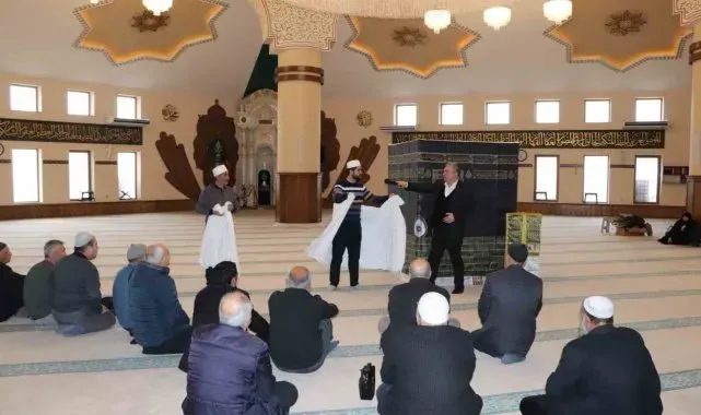 Umreye gideceklere uygulamalı eğitim verildi