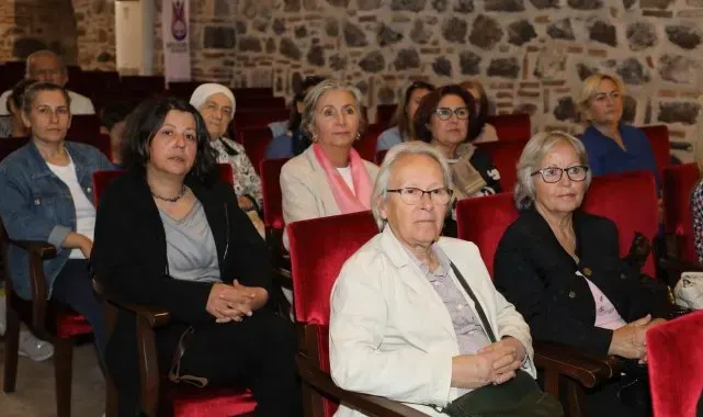 Şehzadeler'de kadınlar meme kanseri farkındalığı için buluştu