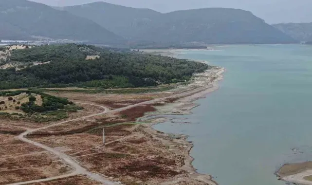 İzmir'de tehlike adım adım yaklaşıyor: "Su kesintisi yapılabilir"