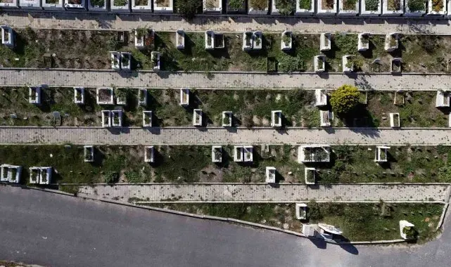 İstanbul'daki bebek mezarlıkları görüntülendi
