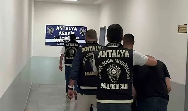 Kuyumculara sahte altın diş satan şüphelilere, polisten 'Gülen yüz' operasyonu