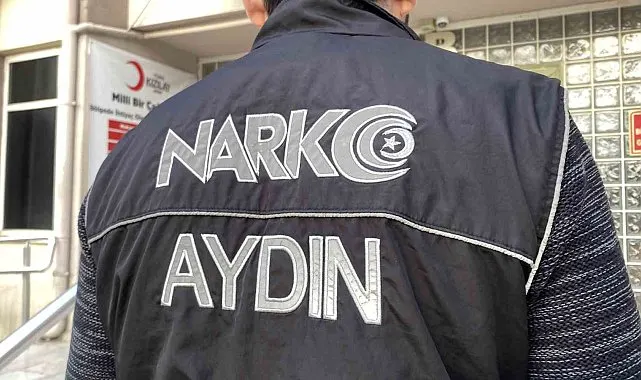 Uyuşturucu tacirleri polisten kaçamadı: 3 gözaltı