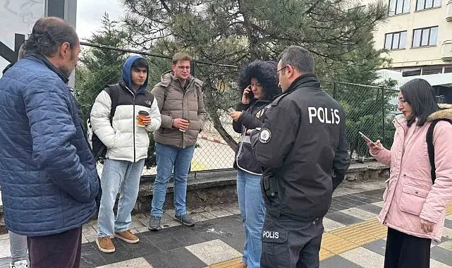 Polisten öğrencilerin yoğun olarak bulunduğu bölgelerde denetim